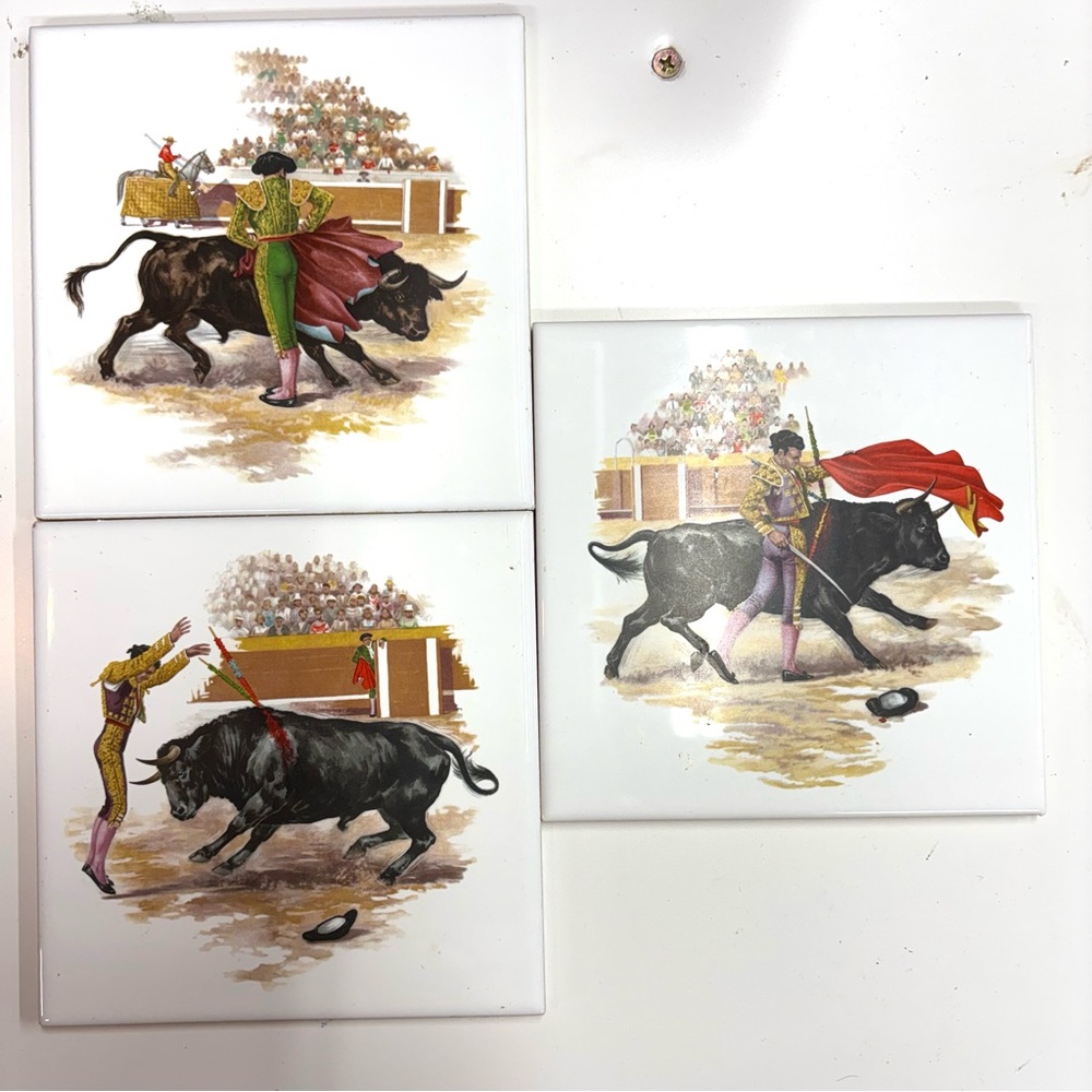 GEDOLLSA vintage Spanish matador bullfighting ceramic tile.